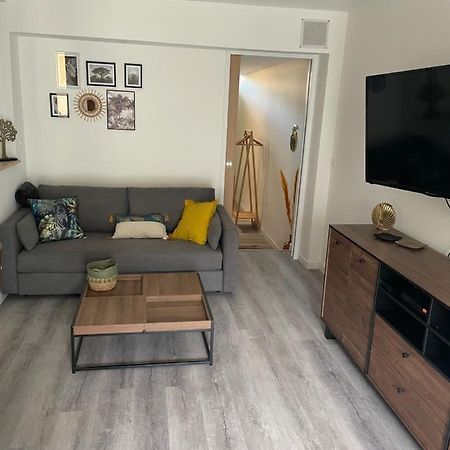Appartement En Rez De Jardin Tout Equipe Флёранс Экстерьер фото