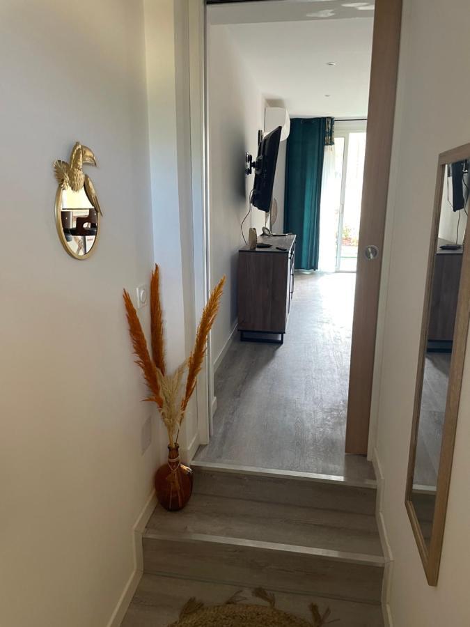 Appartement En Rez De Jardin Tout Equipe Флёранс Экстерьер фото