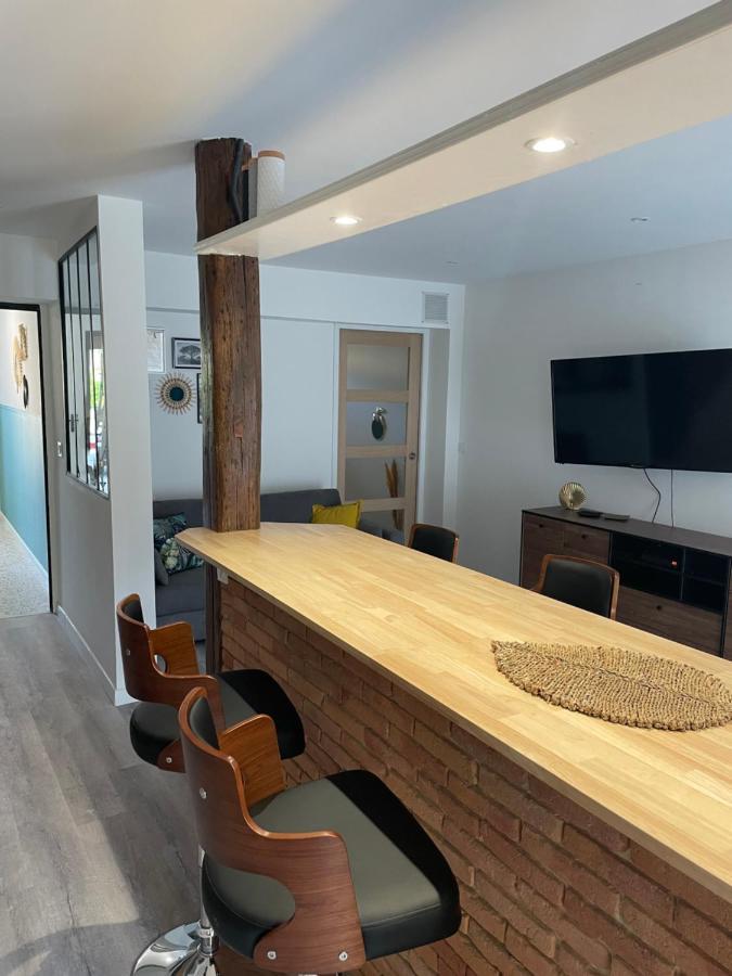 Appartement En Rez De Jardin Tout Equipe Флёранс Экстерьер фото
